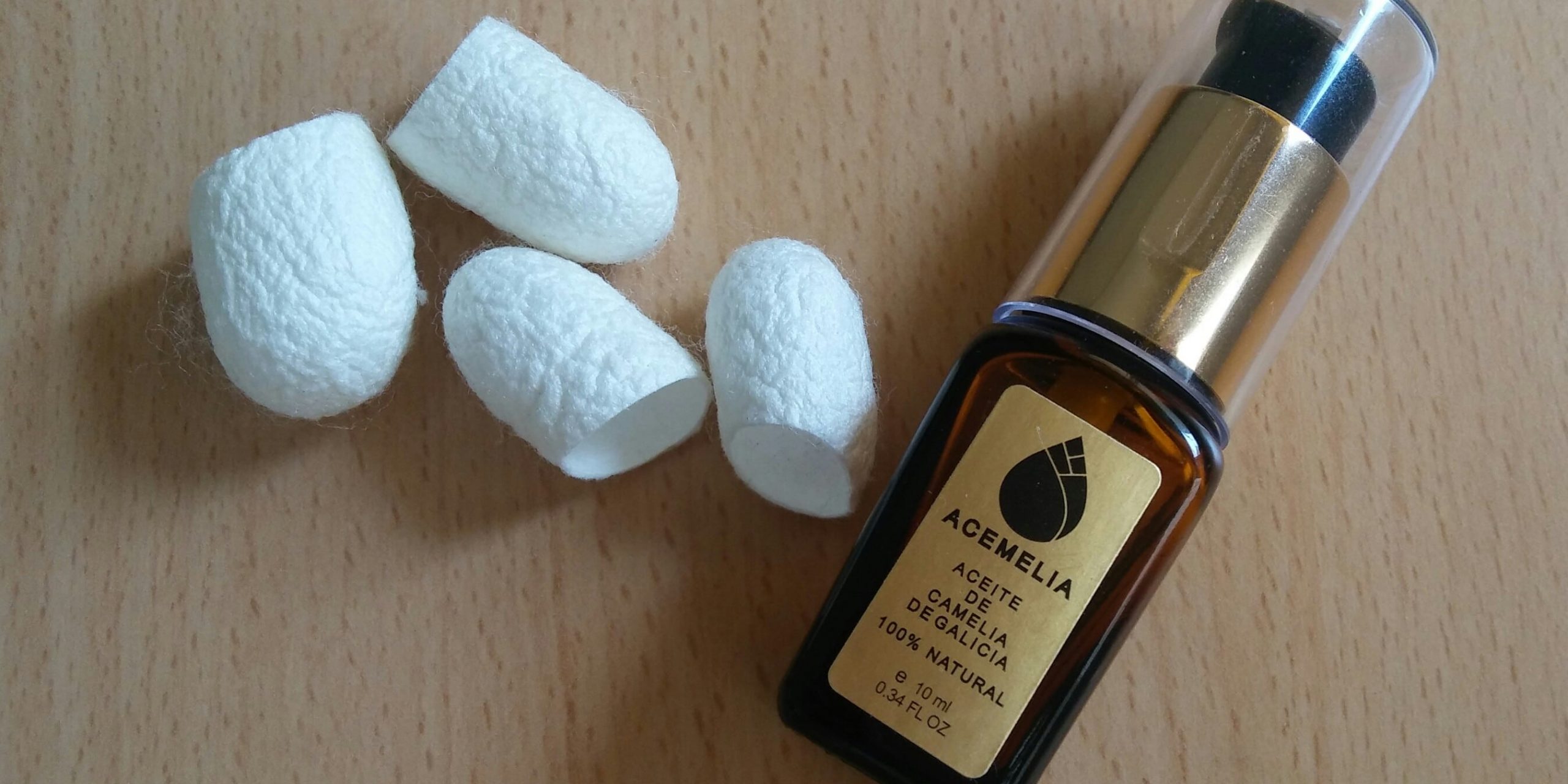 capullos de seda y ritual saho