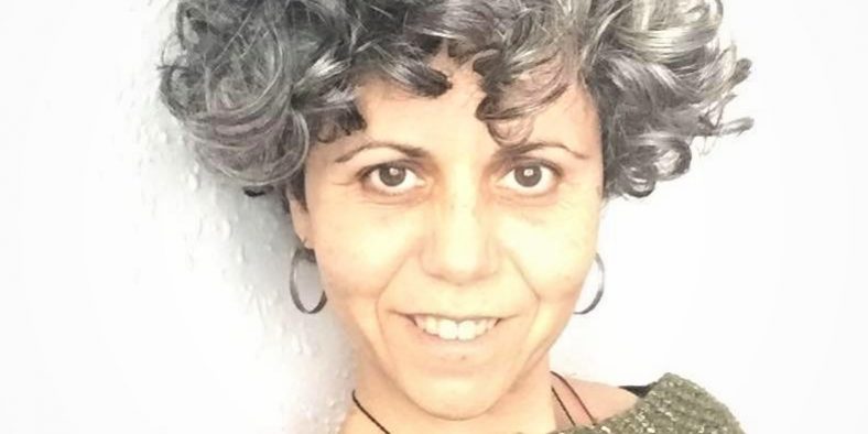 lourdes-1 resultado y opiniones aceite de camelia en el pelo cano